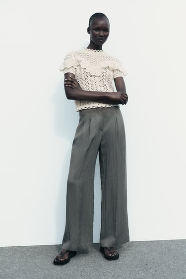 Image 0 of RUFFLED KNIT TOP from Zara