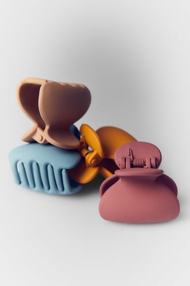 Image 0 of 4-PACK OF COLOURED HAIR CLIPS from Zara