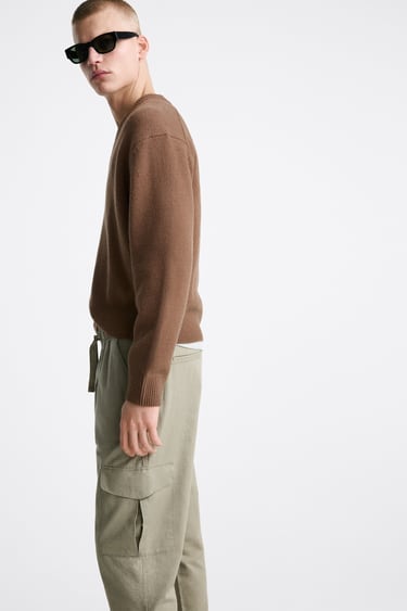 Image 0 of COTTON - LINEN BLEND CARGO TROUSERS from Zara