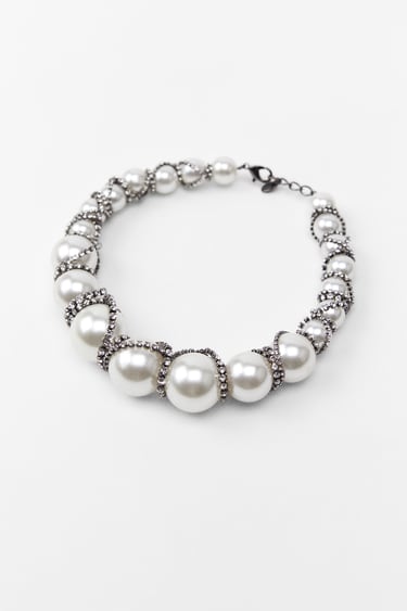 Image 0 of FAUX PEARL RHINESTONE NECKLACE from Zara