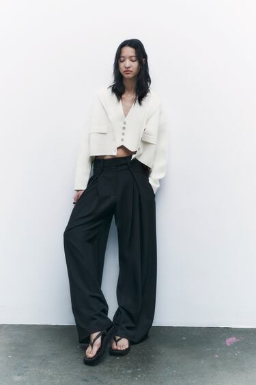 Image 0 of CROPPED -KNIT CARDIGAN from Zara
