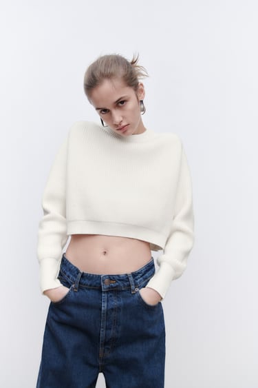 Image 0 of KNIT CROPPED SWEATER from Zara