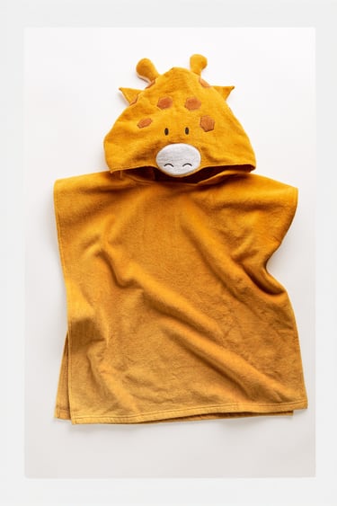 Image 0 of KIDS/ GIRAFFE TOWEL PONCHO from Zara