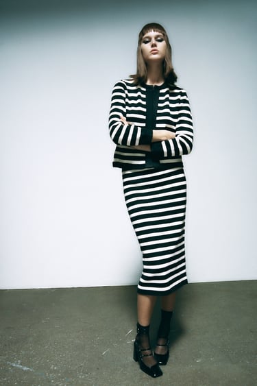 Image 0 of STRIPED KNIT SKIRT from Zara