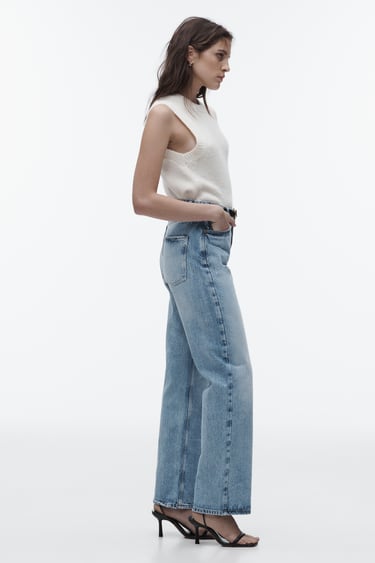 Image 0 of Z1975 LOW RISE STRAIGHT JEANS from Zara