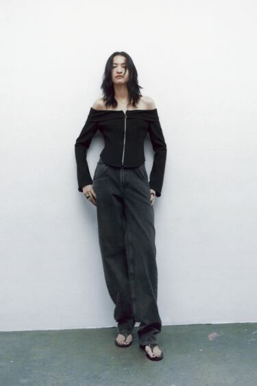 Image 0 of ZW THE HIGH RISE BAGGY JEANS from Zara
