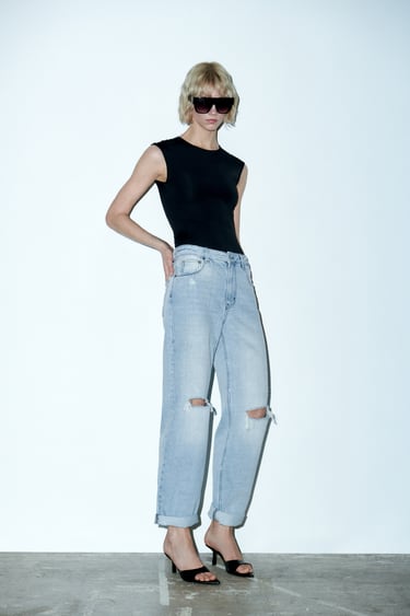 Image 0 of ZW THE BOYFRIEND MID-RISE JEANS from Zara