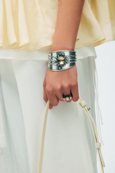 Image 0 of BRACELET WITH STONE - LIMITED EDITION from Zara