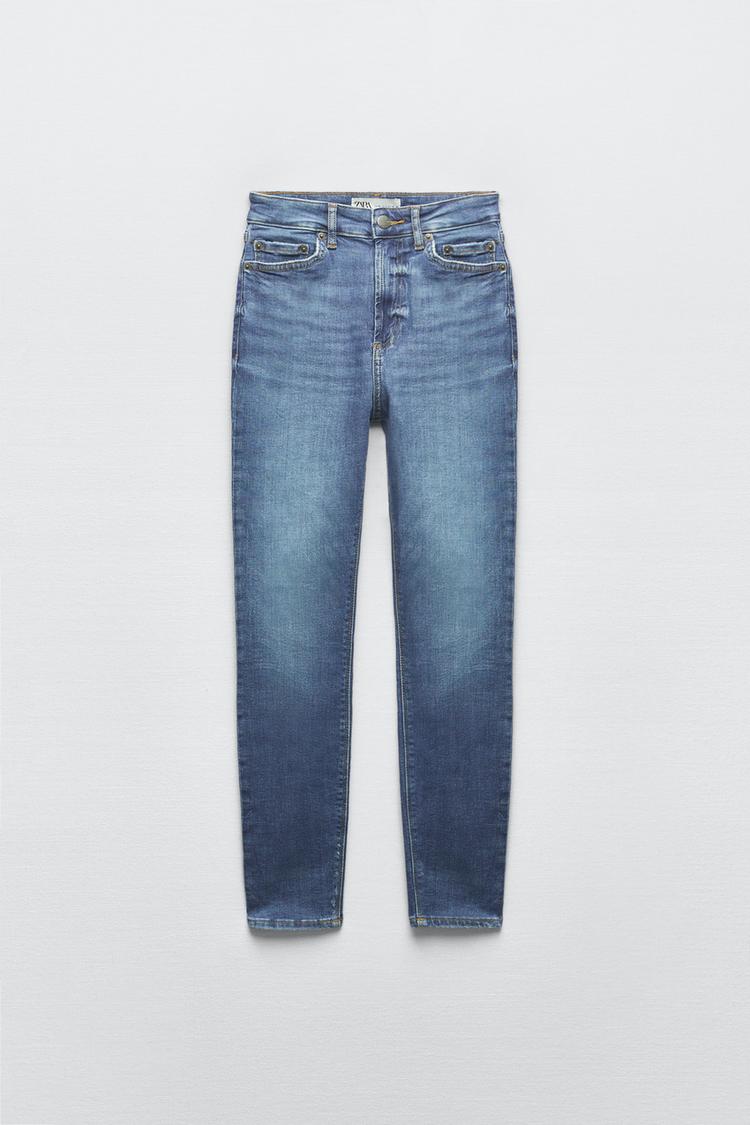 Information to making a winter capsule wardrobe with 5 outfits 12 7513040400 6 1 1