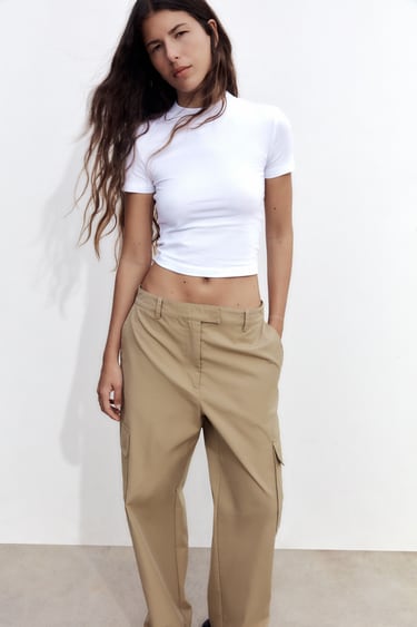 Image 0 of CARROT-FIT CARGO TROUSERS from Zara