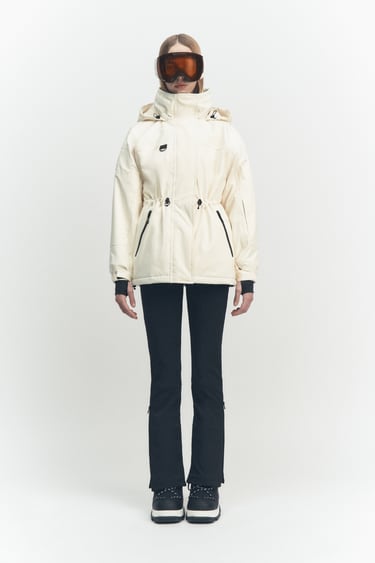 Image 0 of WINDPROOF AND WATERPROOF HEIQ XREFLEX AND RECCO® SYSTEM SKI COLLECTION PARKA from Zara