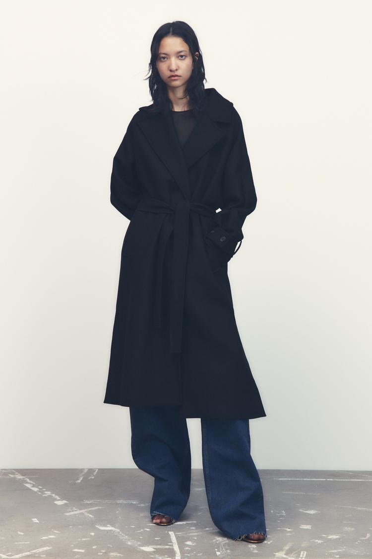 Εικόνα 0 του ΜΑΛΛΙΝΟ ΠΑΛΤΟ ΜΕ ΖΩΝΗ από Zara