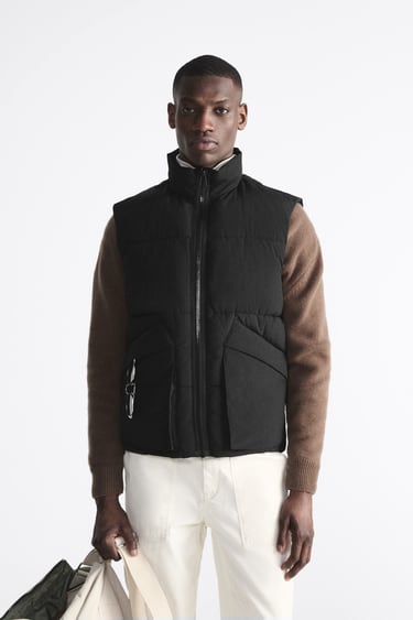 Image 0 of PUFFER GILET WITH POCKETS from Zara