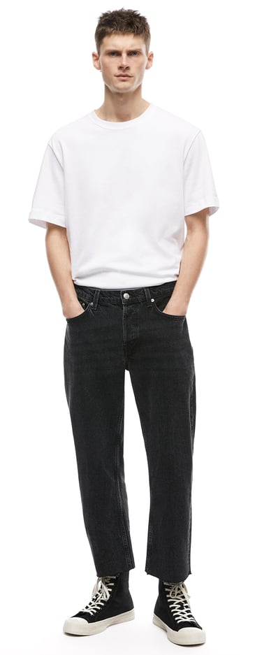 STRAIGHT LEG CROPPED JEANS