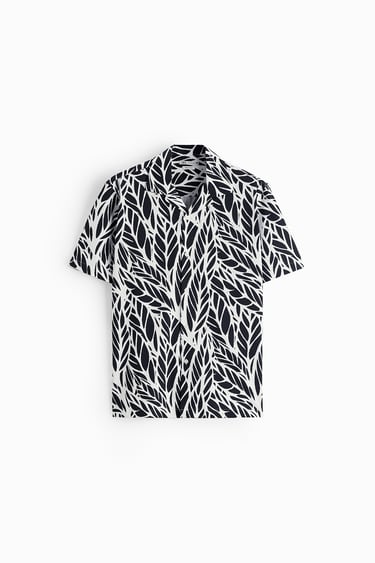 Image 0 of PRINTED STRETCH SHIRT from Zara