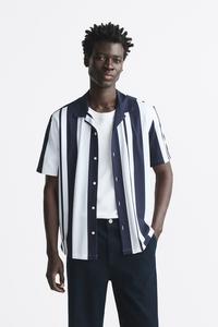 shirt white and black line