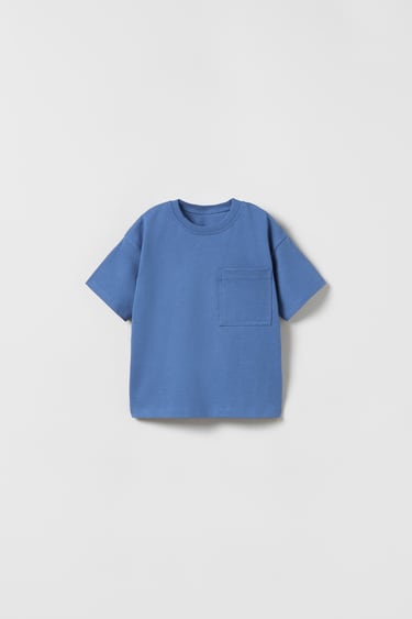 Image 0 of T-SHIRT WITH POCKET from Zara
