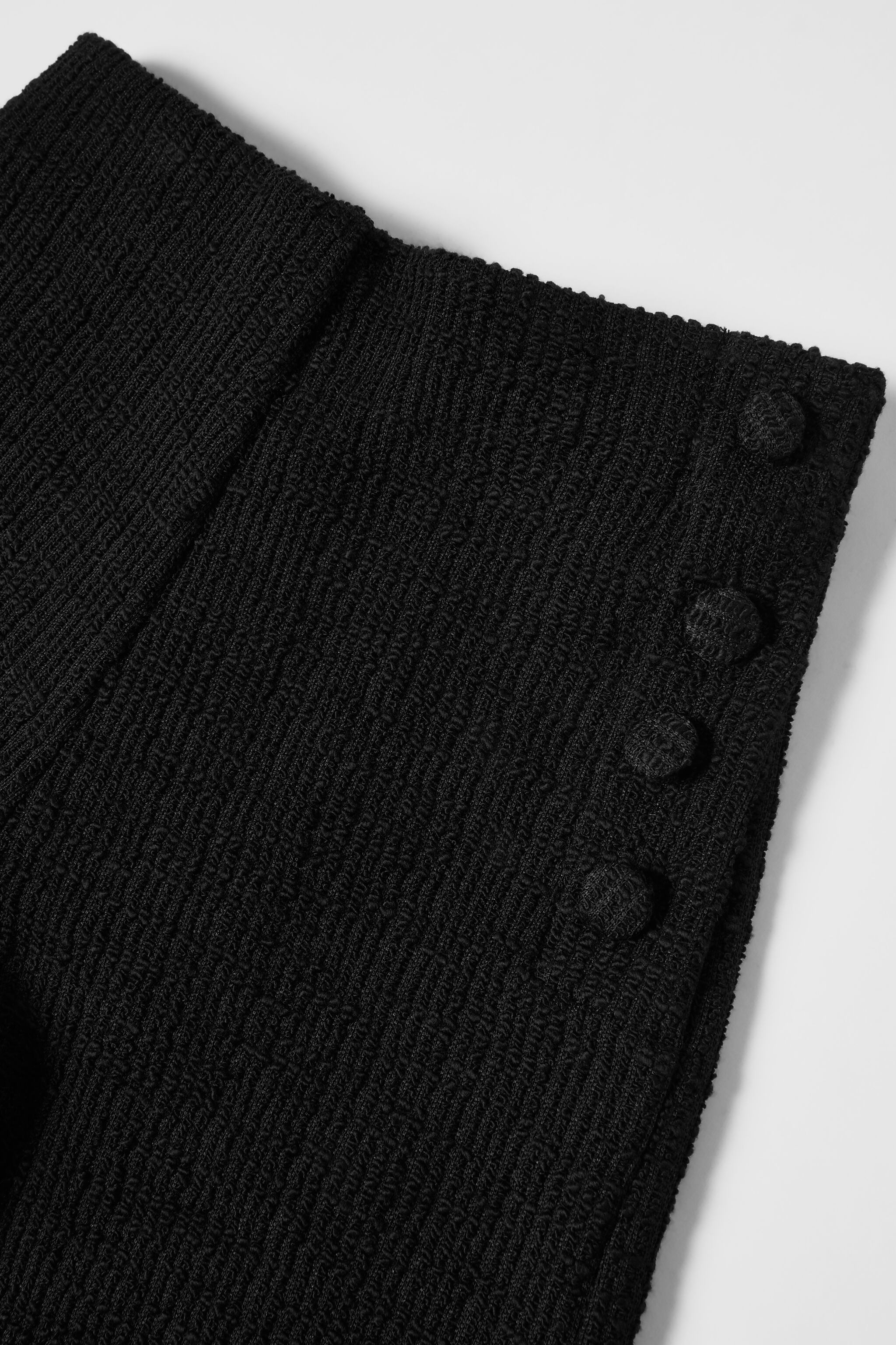 TEXTURED WEAVE PANTS WITH BUTTONS