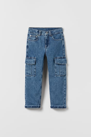 Image 0 of WIDE FIT CARGO JEANS from Zara