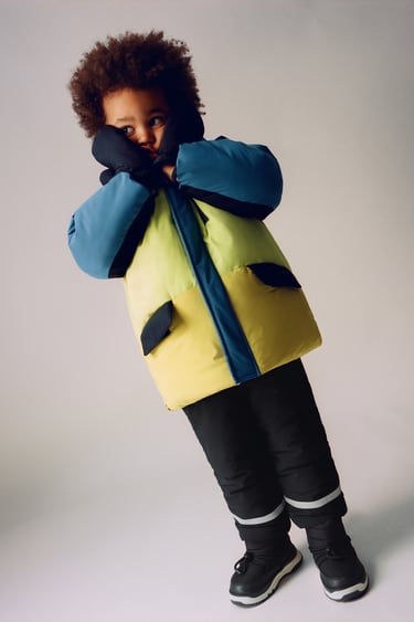 Image 0 of COLOUR BLOCK SNOW PUFFER JACKET from Zara
