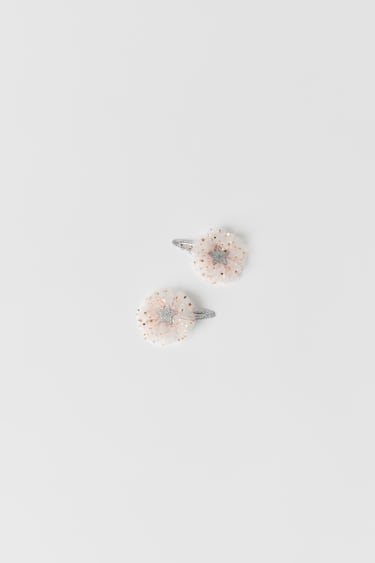 Image 0 of 2-PACK OF TULLE HAIR CLIPS WITH RHINESTONE STARS from Zara