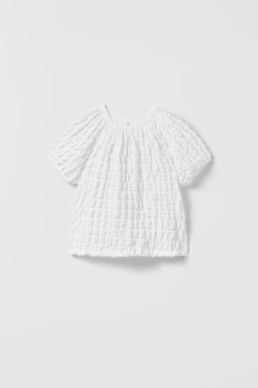 Image 0 of TEXTURED T-SHIRT from Zara