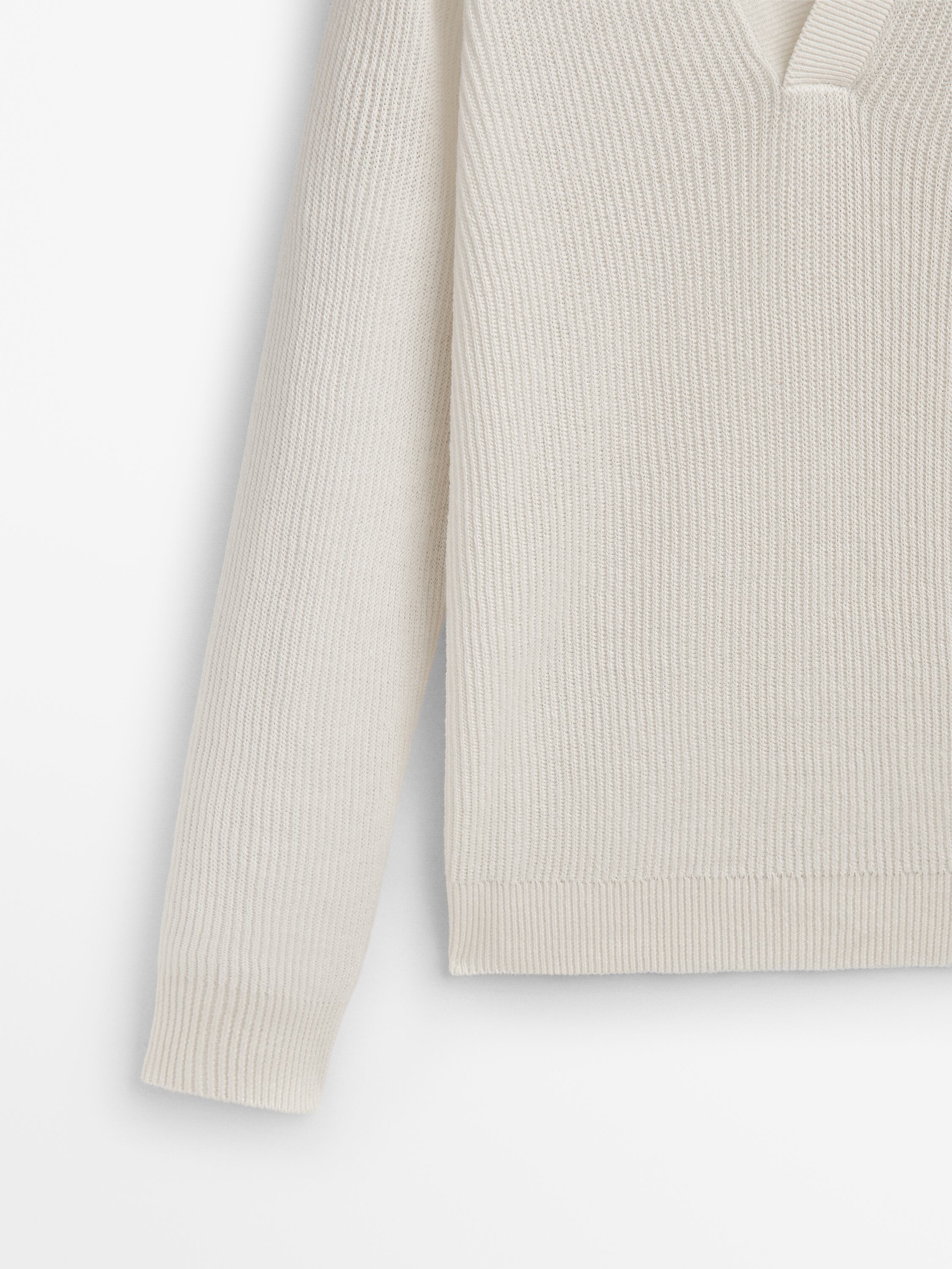Textured knit sweater with a polo collar - Limited Edition