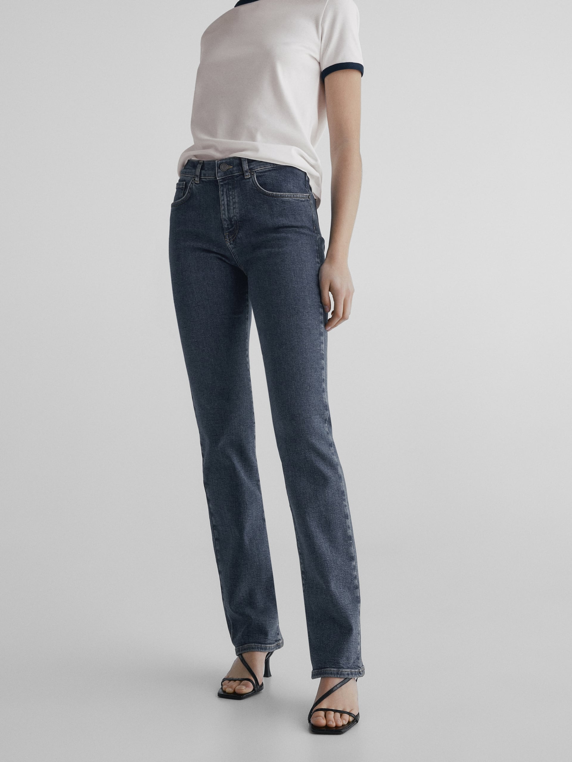 wijsvinger dik Mammoet High-waist straight cut stretch jeans - Mid-blue | ZARA United States
