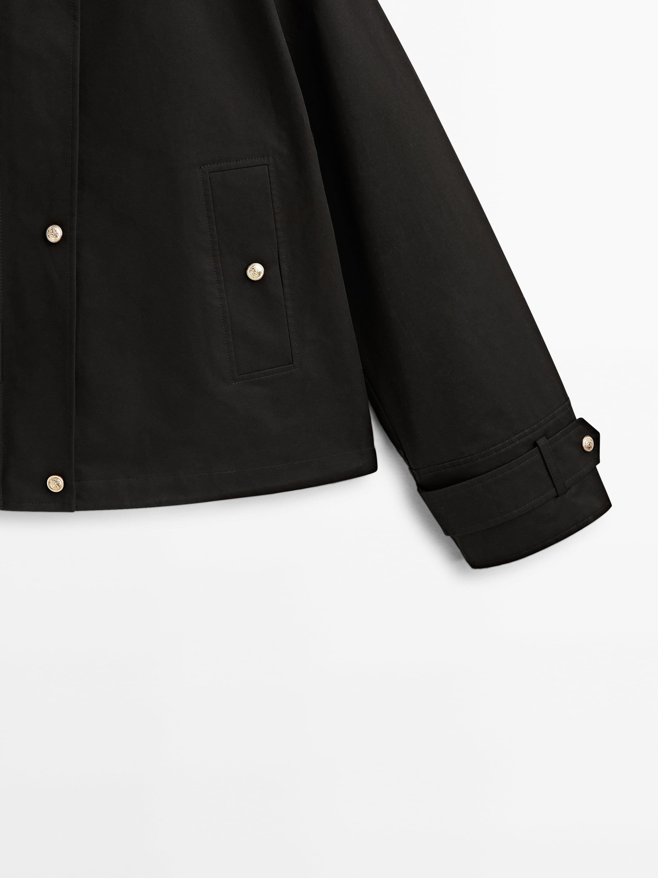 Cropped parka with golden buttons
