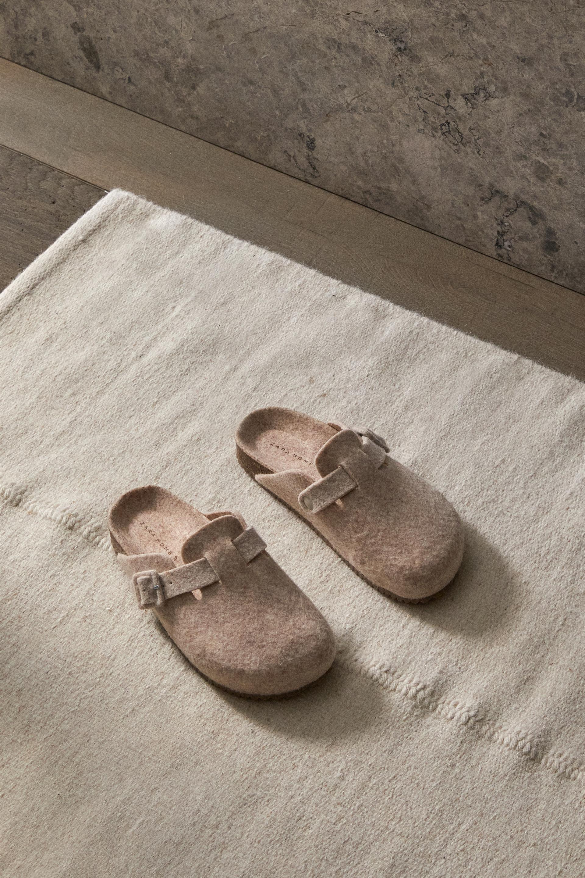 Zara felt slippers Clearance
