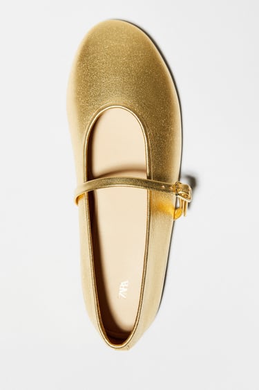 Image 0 of SOFT LEATHER BALLET FLATS from Zara