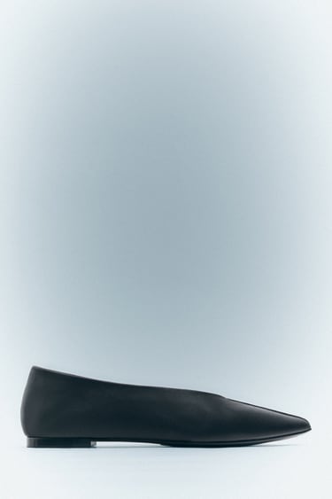 MINIMALIST POINTED LEATHER BALLET FLATS