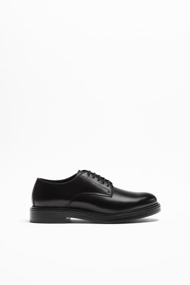 Image 0 of BASIC SMART SHOES from Zara