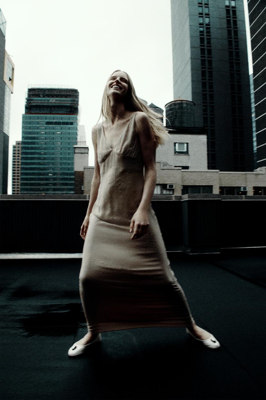 Zara 2025 vestido perlas
