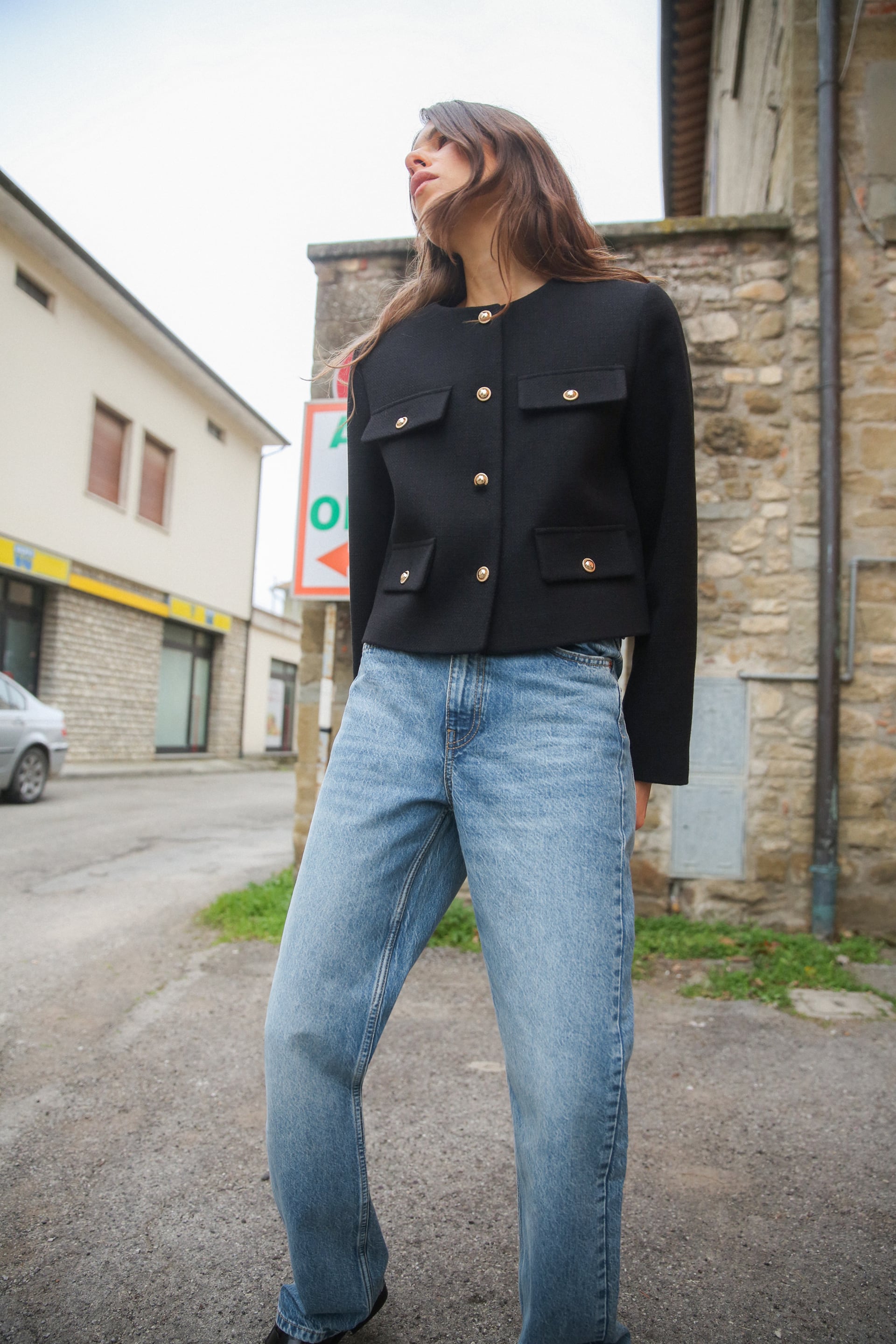 CROPPED JACKET WITH FLAPS