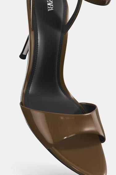 SANDALES À TALONS HAUTS EFFET VERNI - Vert kaki de Zara - Image 1