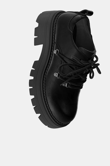 MULTI-EYELET CHUNKY SHOES - Black de Zara - Image 3