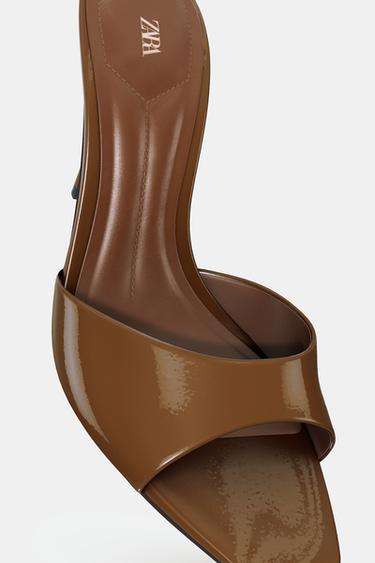 MULES À EFFET VERNI - Marron de Zara - Image 5