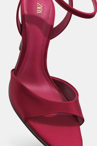 SANDALES À TALONS HAUTS À EFFET SATINÉ - Rouge framboise de Zara - Image 5