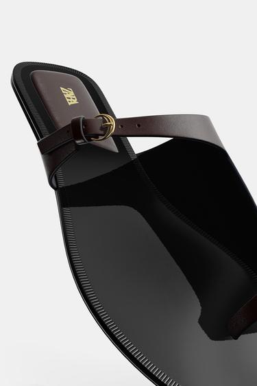 SANDALES PLATES EN CUIR ASYMÉTRIQUES - Marron de Zara - Image 6