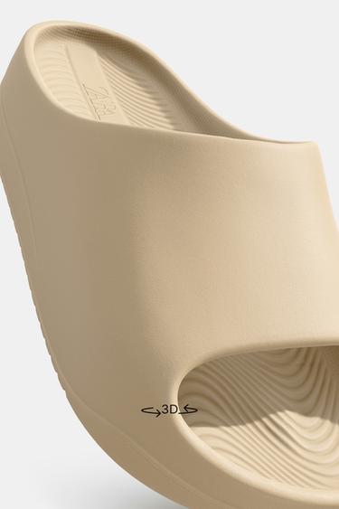 FLATFORM-SANDALEN - Beige von Zara