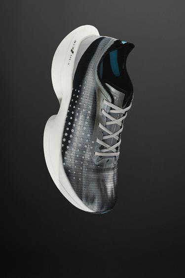 LONG-DISTANCE RUNNING TRAINERS - Silver by Zara - Image 2