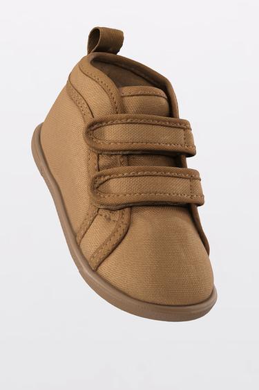 BASKETS MONTANTES EN COTON BAREFOOT - Marron sable de Zara - Image 1
