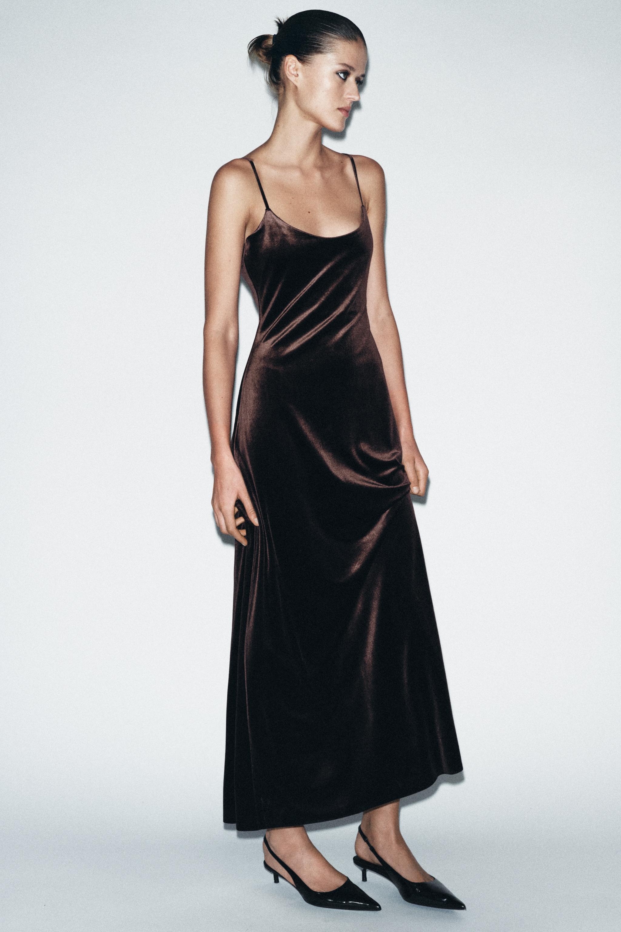 LONG VELVET DRESS