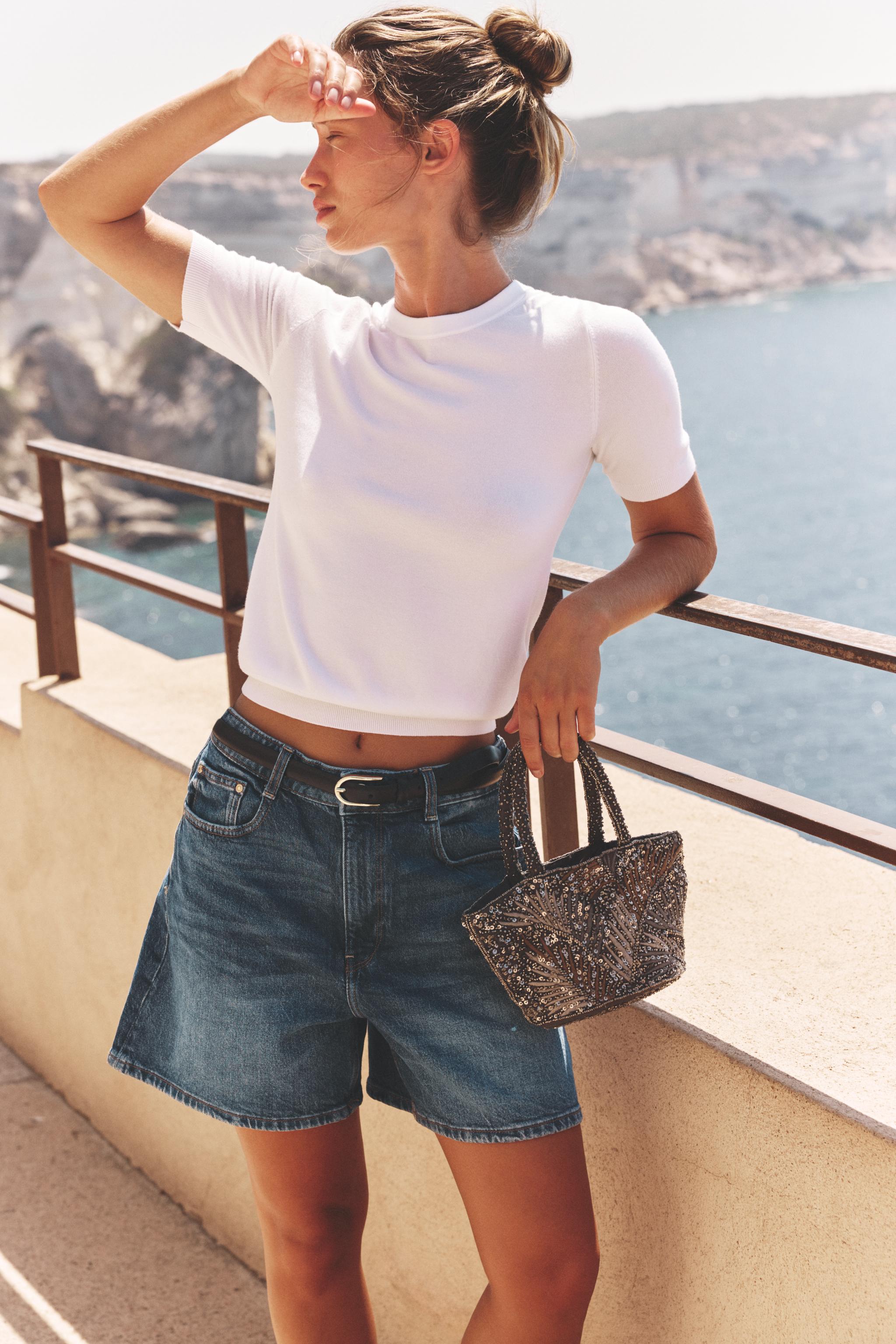 BASIC SHORT SLEEVE KNIT TOP