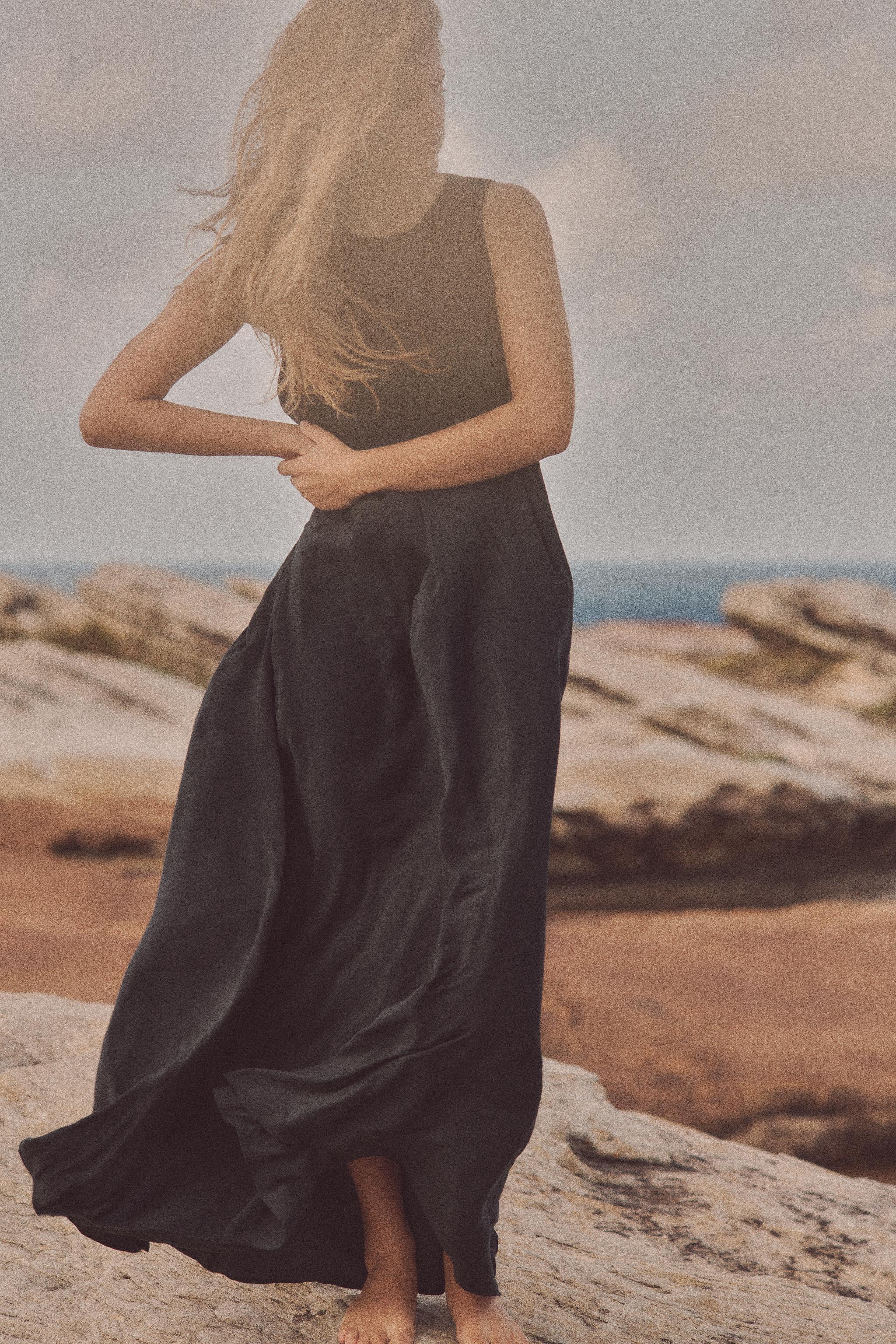 FLOWING VOLUMINOUS MIDI DRESS