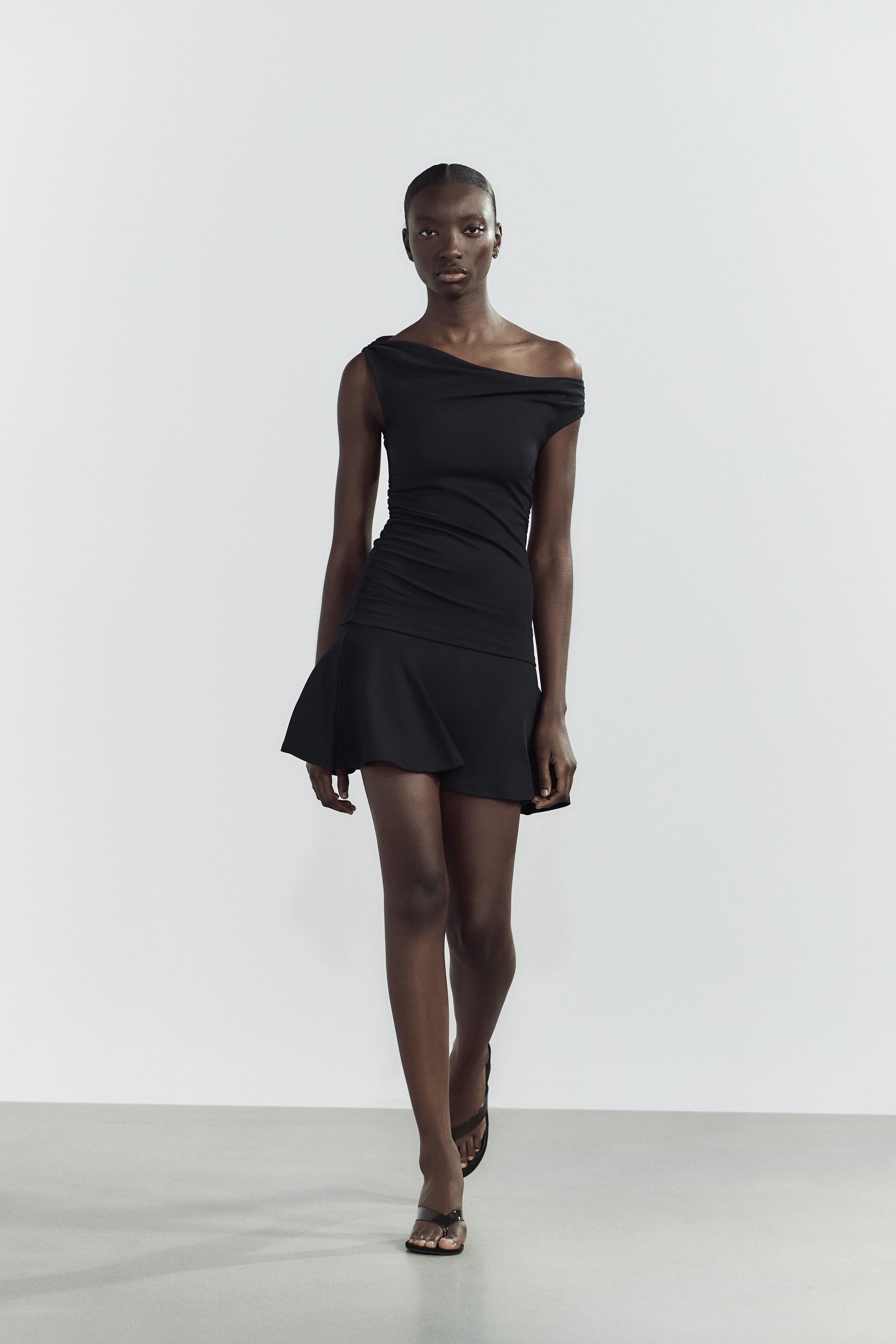 TEXTURED DRESS WITH GATHERED DETAIL