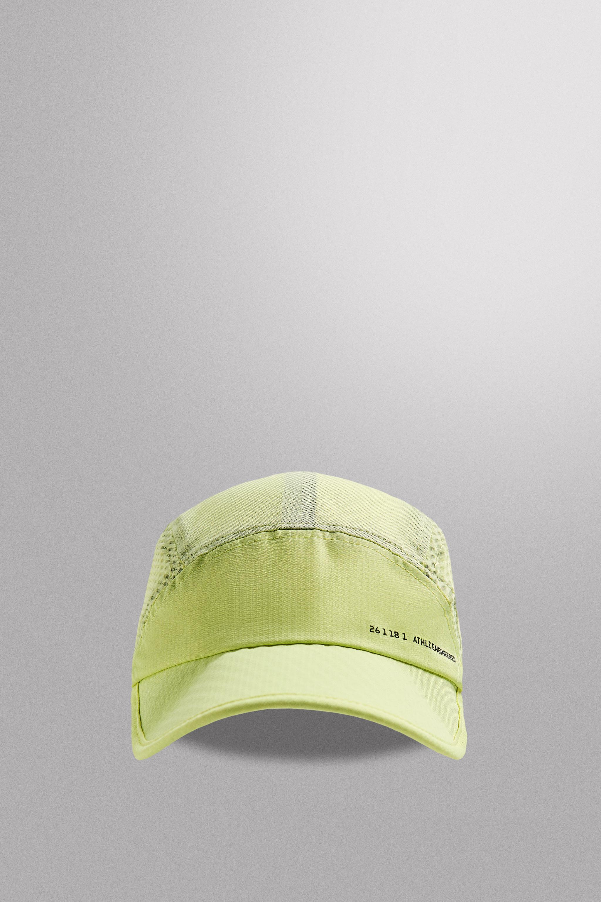 하이테크 펀칭 캡 4988401 | ZARA | 페칭 FETCHING