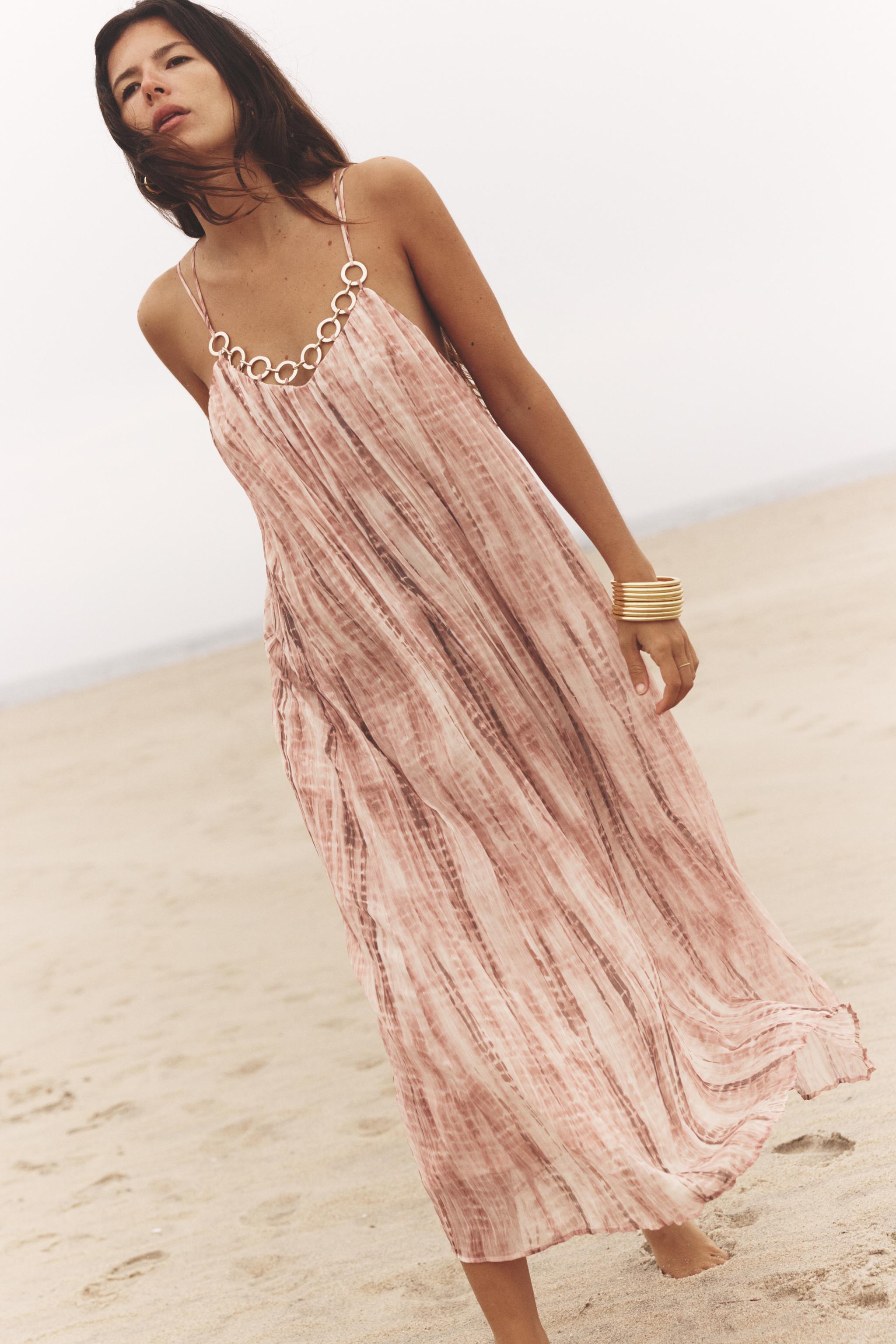 TIE-DYE DRESS WITH RINGS