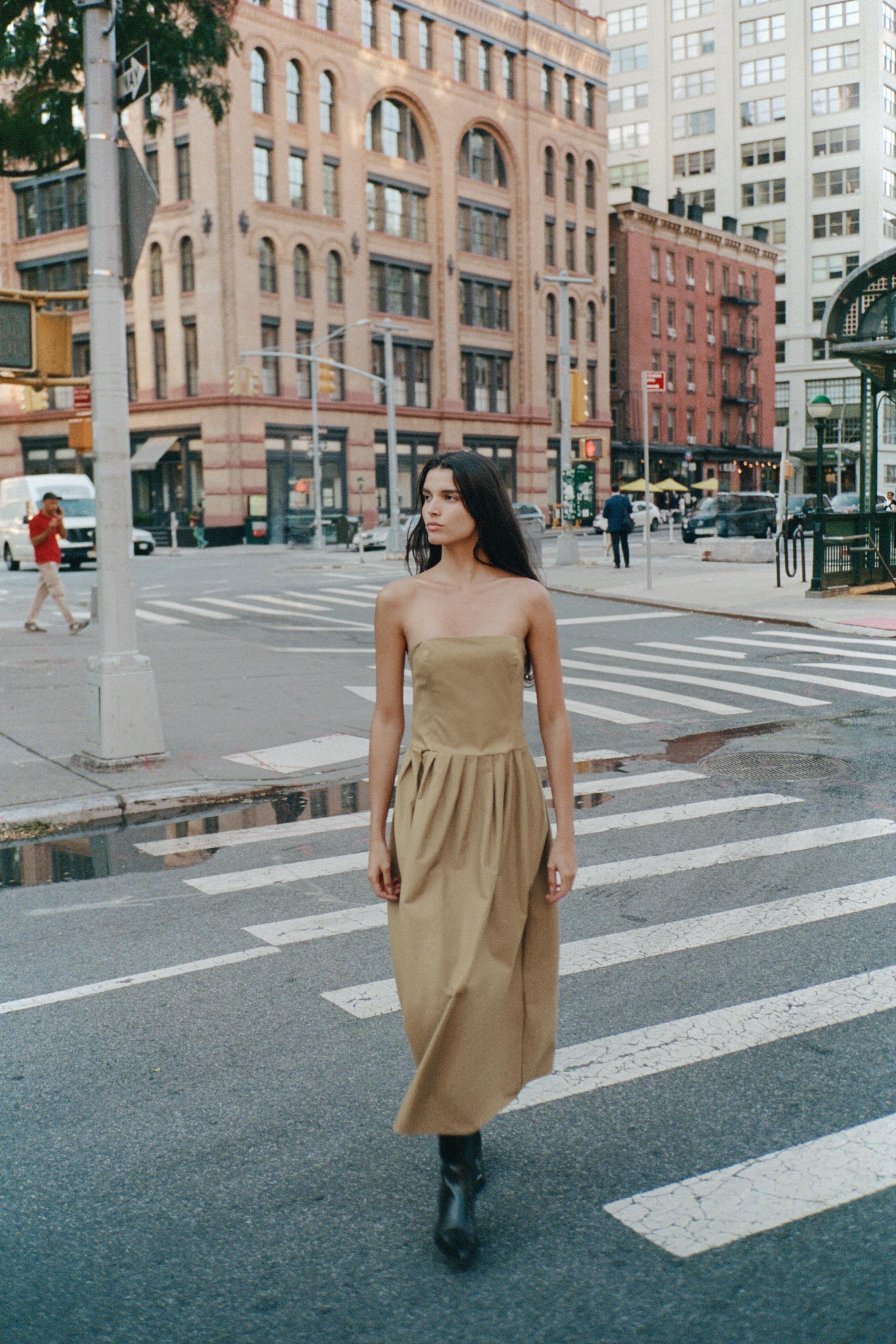 STRAPLESS MIDI DRESS